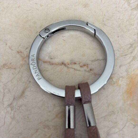 Pandora Taupe Leather Clasp Opener Key Chain Bag Charm - Collectible - Picture 3 of 7